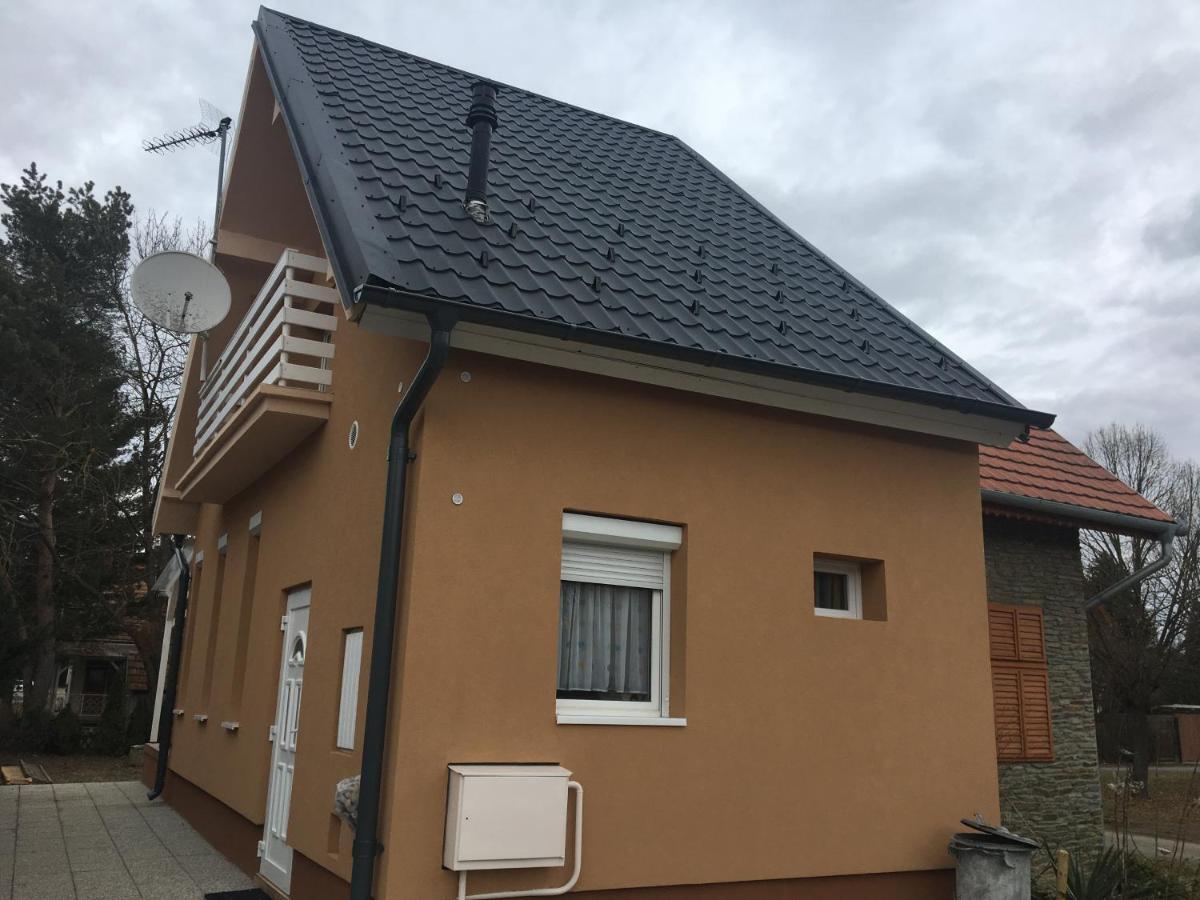 Bük Pesti Apartmanhaz מראה חיצוני תמונה